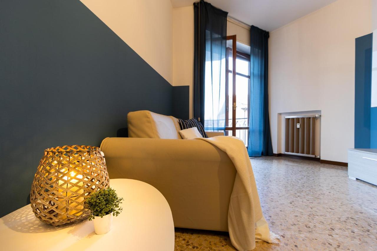 Blue Wave Apartment Arona - Lago Maggiore المظهر الخارجي الصورة