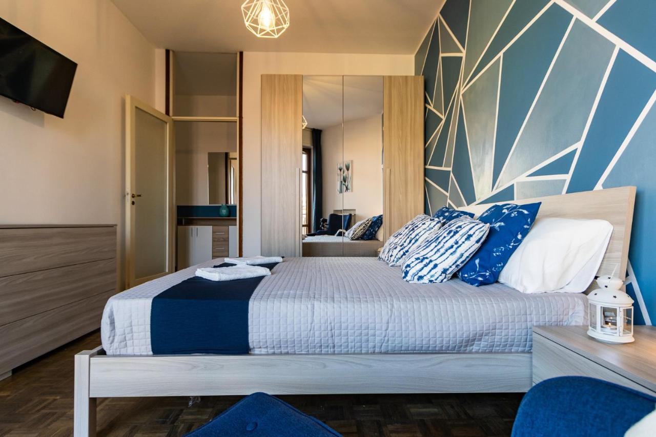 Blue Wave Apartment Arona - Lago Maggiore المظهر الخارجي الصورة