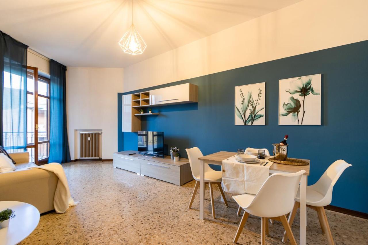 Blue Wave Apartment Arona - Lago Maggiore المظهر الخارجي الصورة