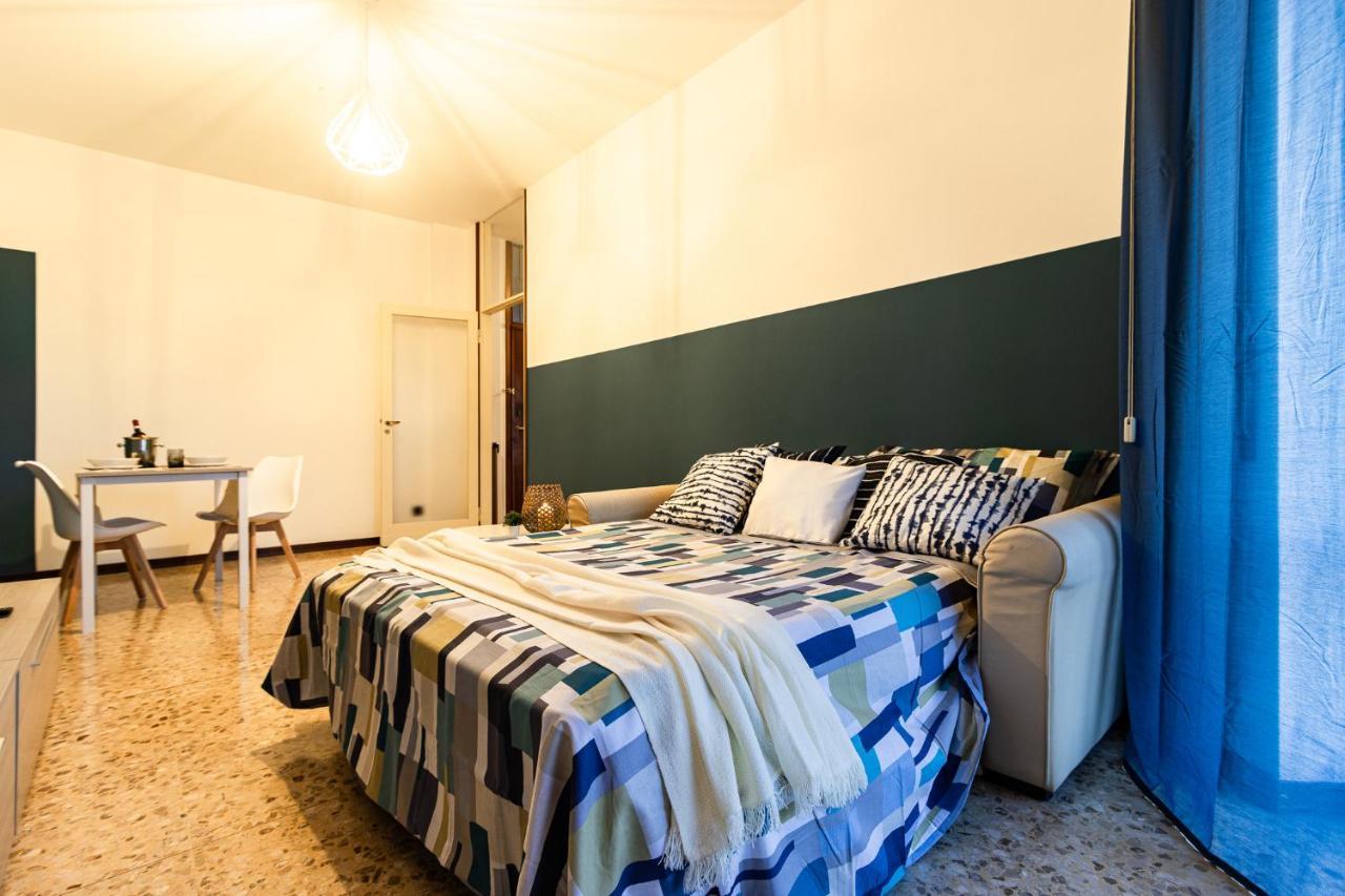 Blue Wave Apartment Arona - Lago Maggiore المظهر الخارجي الصورة