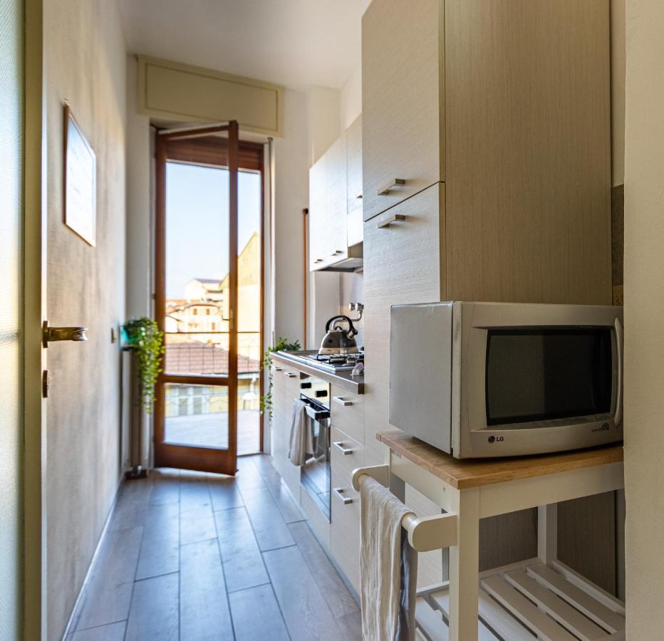 Blue Wave Apartment Arona - Lago Maggiore المظهر الخارجي الصورة